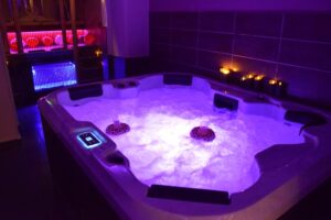 Jacuzzi et porte-gobelets