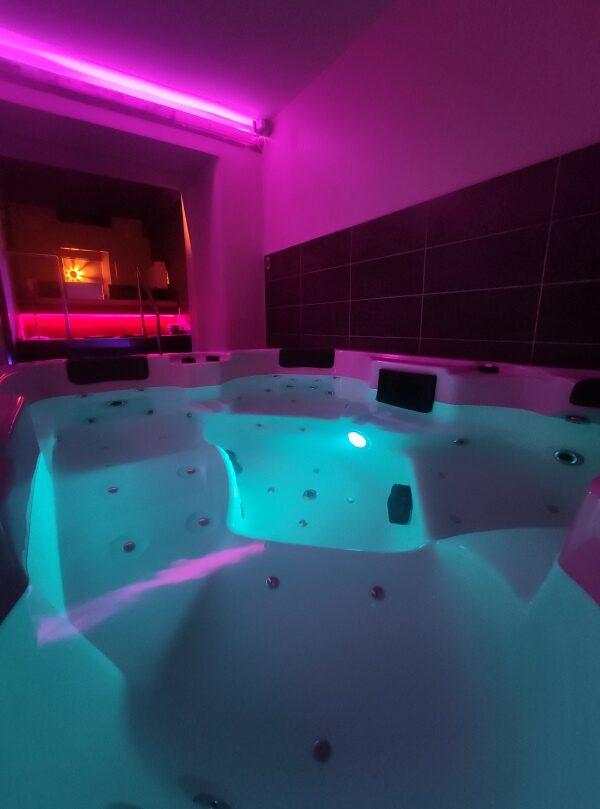 Jacuzzi 4 personnes