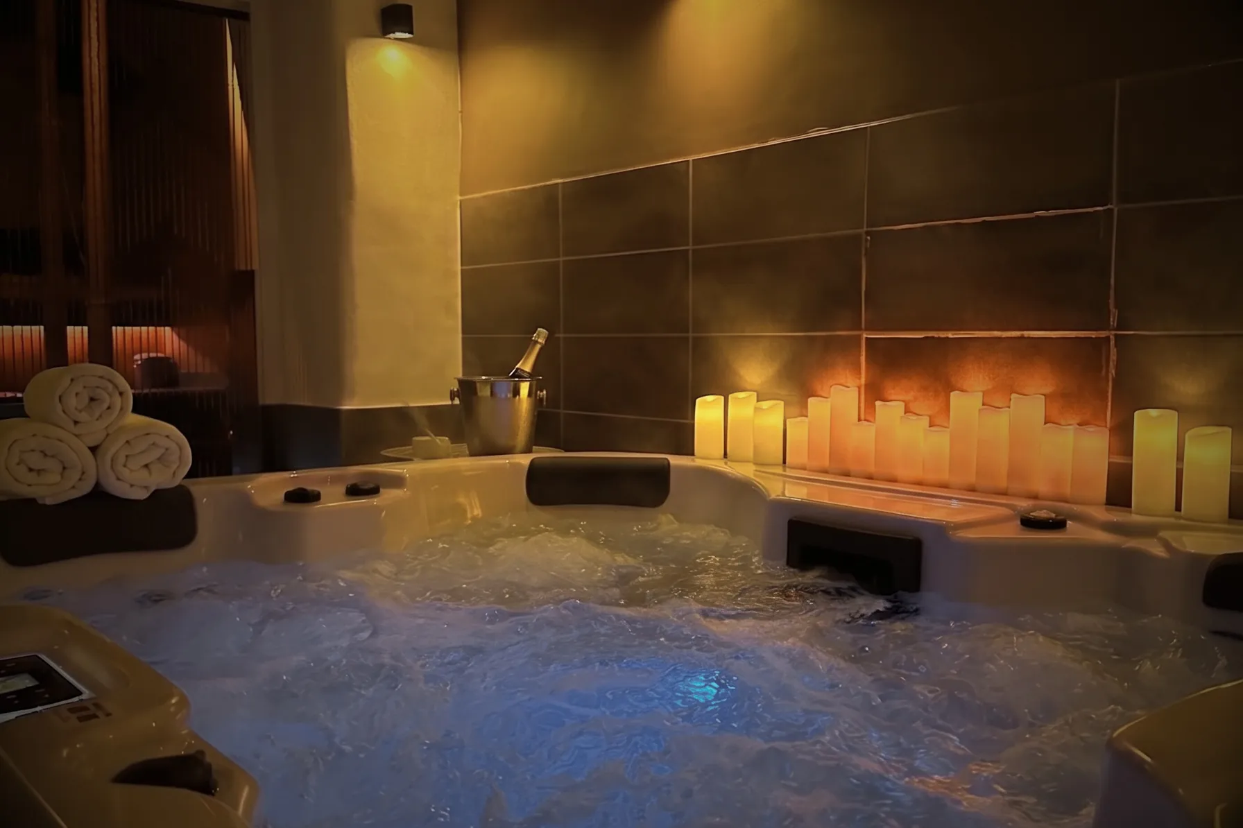 Spa 383 Uccle Jacuzzi et Fish Pédicure